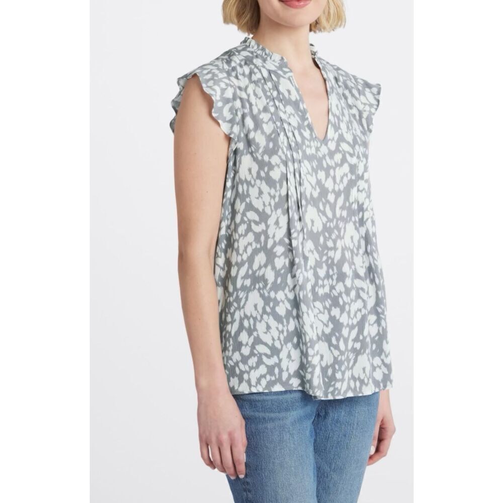 Fun2Fun Womens‎ Animal Print V-neck Ruffle Ari Rayon Blouse Top Gray Small
